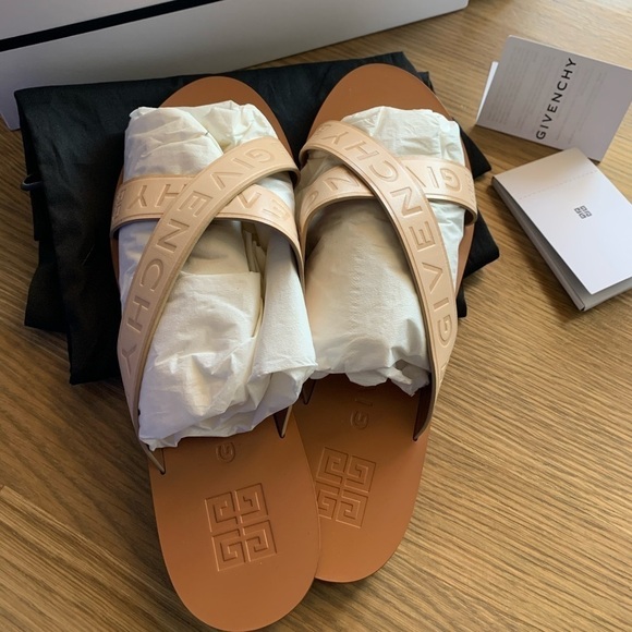 Givenchy 4G Logo Crisscross Sandals - Picture 2 of 9